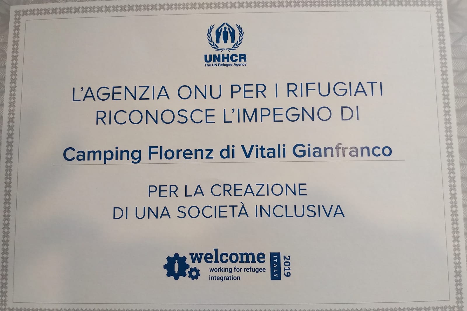Il riconoscimento di UNHCR per Holiday Village Florenz e Gianfranco Vitali